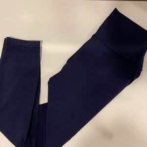 Lululemon Navy Wunder Under Size 6